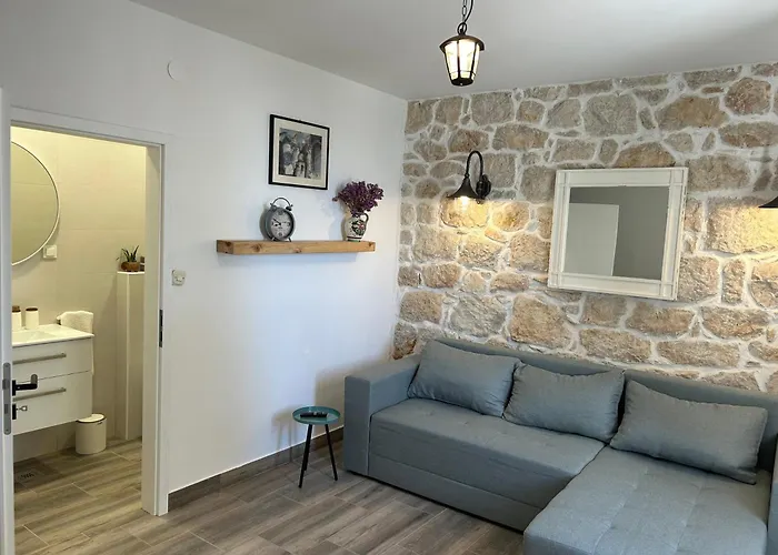 펜션 Family Friendly House With A Swimming Pool Mundanije, Rab - 23393 라브