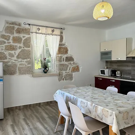 Family Friendly House With A Swimming Pool Mundanije, Rab - 23393 Casa de Férias