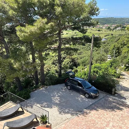 Family Friendly House With A Swimming Pool Mundanije, Rab - 23393 Casa de Férias Rab Town